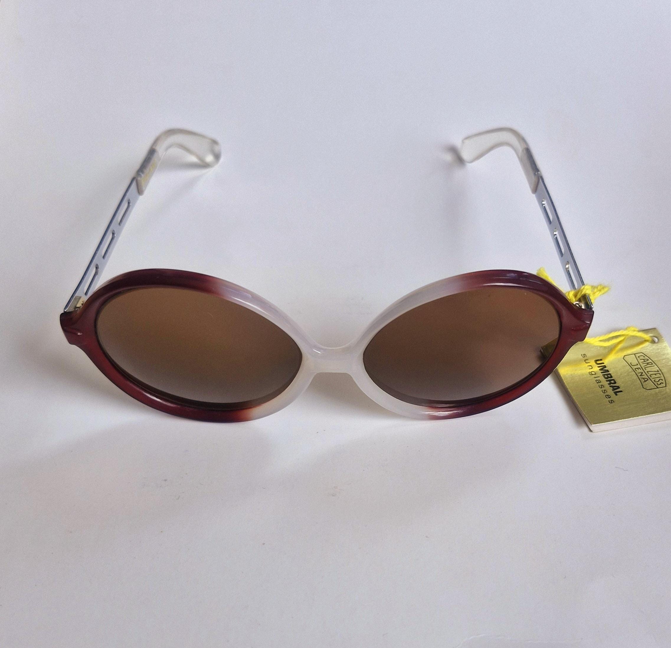 Zanzan Ortolan Translucent Lavender Round Sunglasses with Brown Gradient Lenses Zanzan Ortolan Sunglasses - Blue | Garmentory main image 2