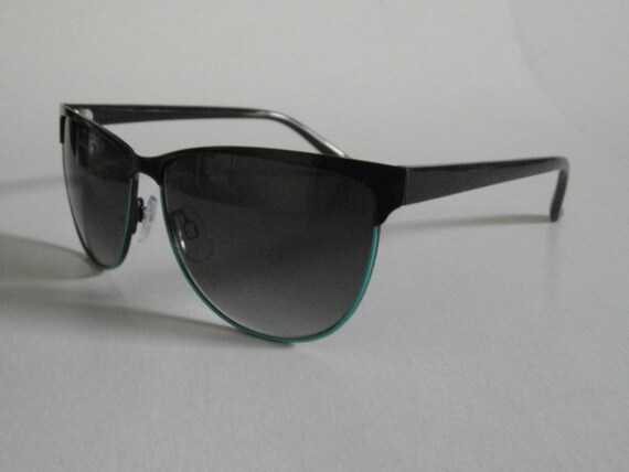 Vintage Dark Raspberry & Turquoise D-Frame Sungla… - image 2