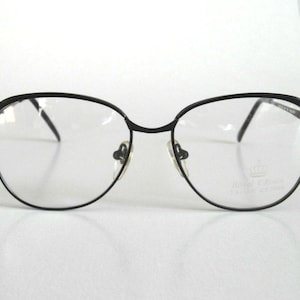 Vintage Minimalist Matte Black Metal Optical Frame