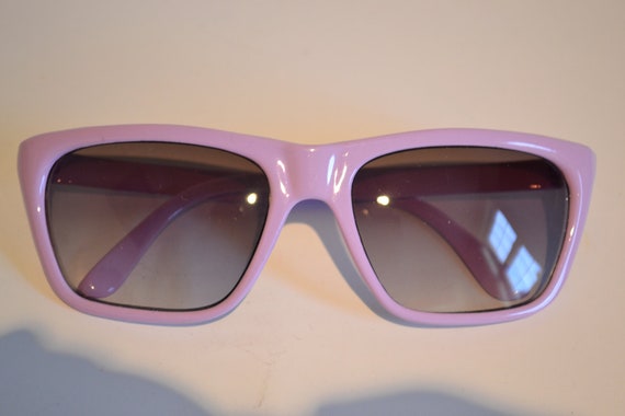 Vintage Mauve/Lilac Ladies Sunglasses - image 4