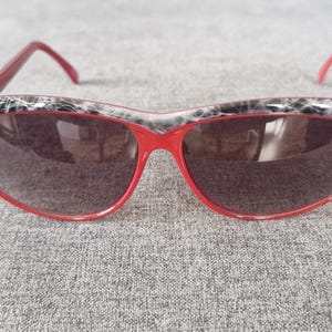 Vintage Red and Grey Marble Brow-line D-frame Emilio Pucci Sunglasses