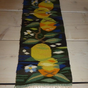 Vintage Swedish hand woven wall hanging / flamsk / lemons / 7 x 18" + fringes