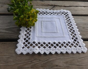 Swedish rare and beautiful hand embroidered doilie/ hardanger embroiderie / 6,5 x 6,5"