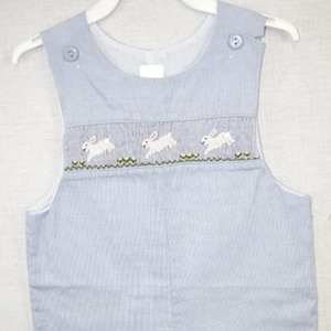 Gesmokter Osterjunge, Kleinkind Junge, Osteroutfit, gesmoktes Osterkind, Oster Jon Jon, Osteroutfit gesmokt, Zuli Kids 412085 A084