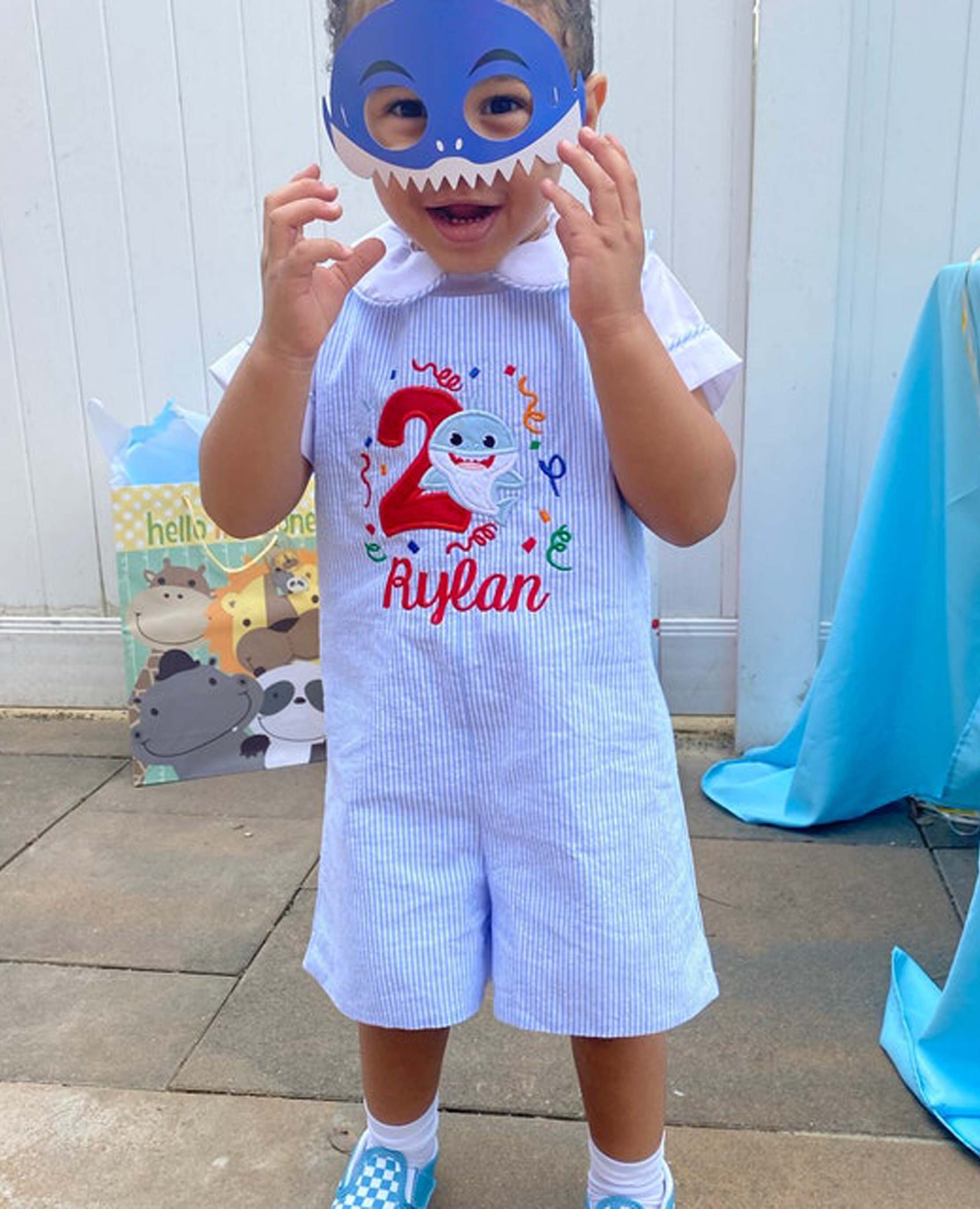 Baby shark doo doo outfit 2025