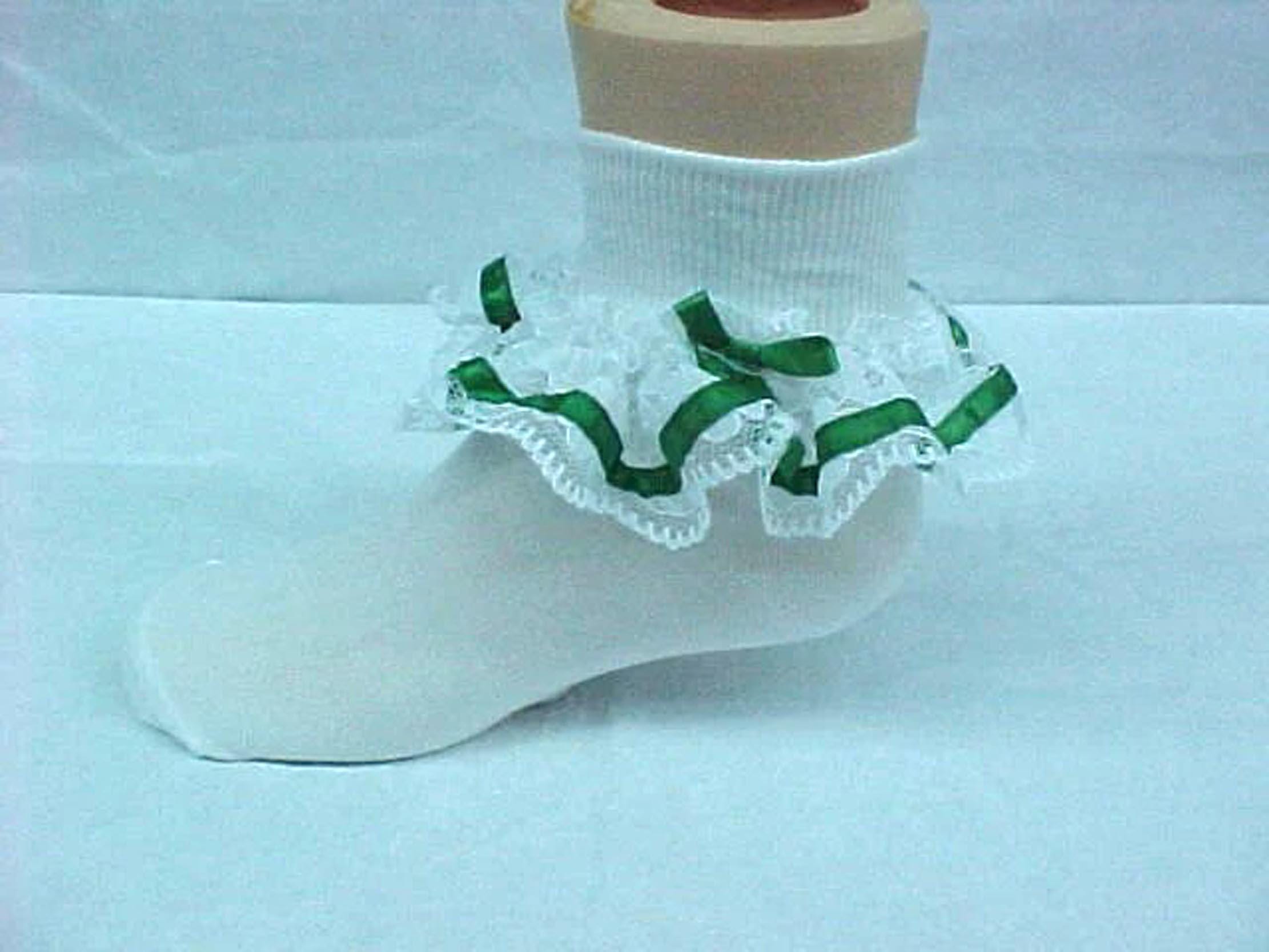 Lace Socks, Baby Socks, Frilly Socks, Kids Socks, Newborn Socks, Toddler Socks, Christmas Socks, Little Girl Socks, Zuli Kids 292409