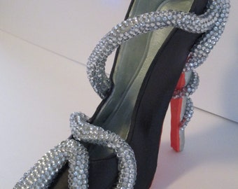 serpent heels