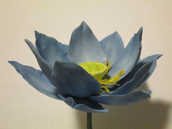 A La Main Sacre Lotus Sucre Fleurs Gateau Topper Pate De Gomme Etsy
