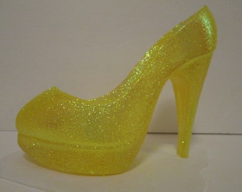 high heel shoe cake topper neon yellow metallic stiletto glitter sparkley sugar glass slipper edible wizard of oz decoration