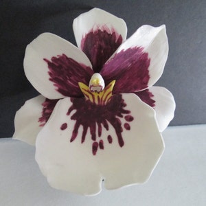 Realistic pansy orchid &quot;Miltoniopsis&quot; sugar flower cake topper, orchid lovers sugar flowers, gum paste wedding, bridal, handmade