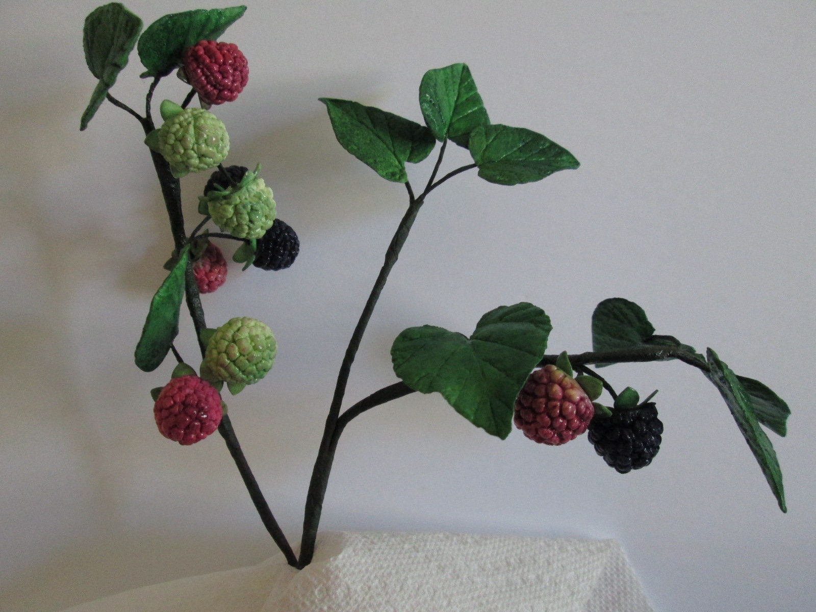 Realistic Raspberry Cake Toppers, Filler Flowers, Handmade Gumpaste ...