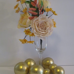 Wafer paper flower spray with gold gelatin bubbles for cake toppers, Wafer paper rose, fern, and filler flowers, fall bridal floral spray