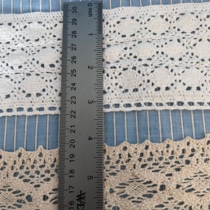 Weiss oder Ecru Natur 2 und 3 cm breite Cotton Cluny Laceborte Picotkante Häkelborte BTY