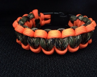 Camouflage Paracord Bracelet: Orange Accent, Custom Size