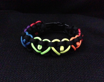 Black 550 Paracord Survival Bracelet with hearts in rainbow colors (custom size), rainbow bracelet, pride bracelet, custom bracelet