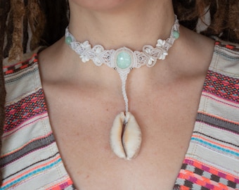 White bridal macrame amazonite necklace, tribal bohemian sea goddess necklace, seashell wedding jewelry