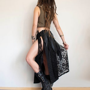 Long black split skirt, festival belt skirt, punk metal skirt zdjęcie 1