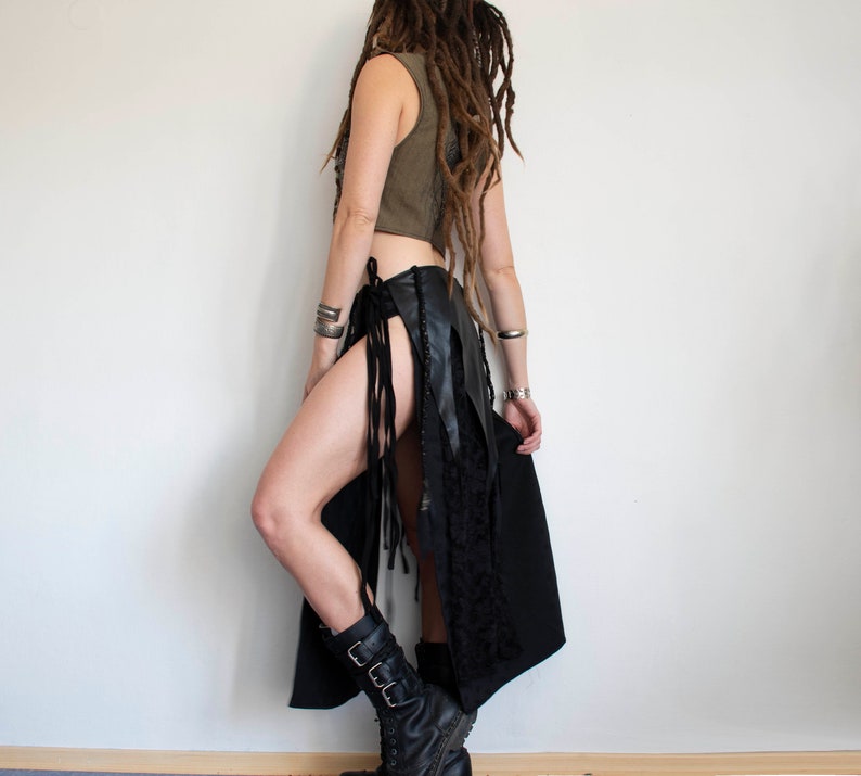 Long black split skirt, festival belt skirt, punk metal skirt zdjęcie 8