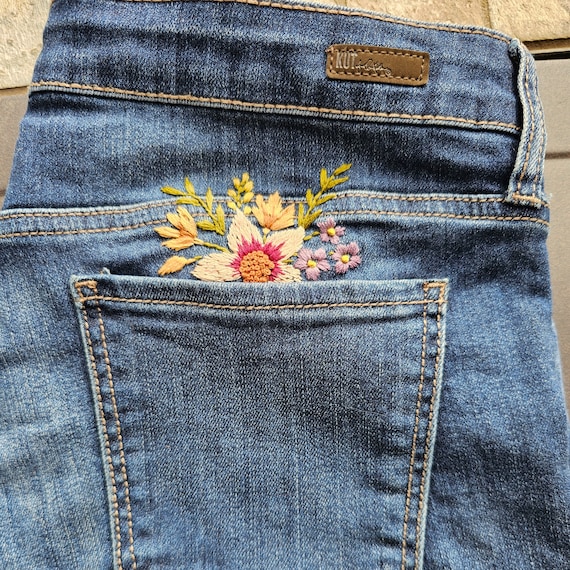 Kut from the kloth embroidered jeans best sale