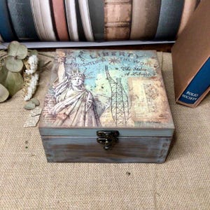 Caja de reloj, caja de reloj para hombre, Nueva York, Estatua de la Libertad, mapa, América, EE. UU., Vintage, madera, decoupage, hecho a mano