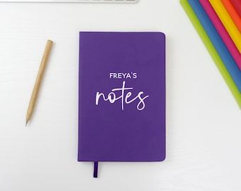 Carnet personnalisé avec nom. Livre de notes doublé à couverture souple cadeau unique pour sa petite amie de remplissage de bas de Noël