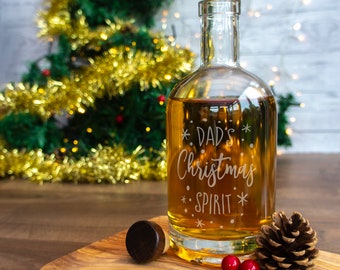 Christmas spirit glass decanter bottle engraved with personalised name. Gift for him, dad whisky drinker lover, daddy's whisky gin husband
