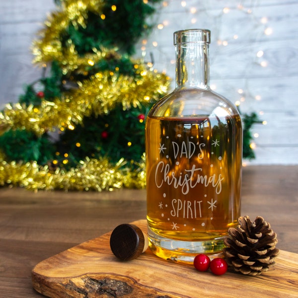 Christmas spirit glass decanter bottle engraved with personalised name. Gift for him, dad whisky drinker lover, daddy's whisky gin husband
