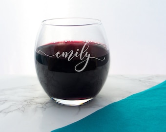 Custom Wine Glass engraved with name in script text. Personalised stemless wine glasses. Birthday day gift for her. unique gifts for women