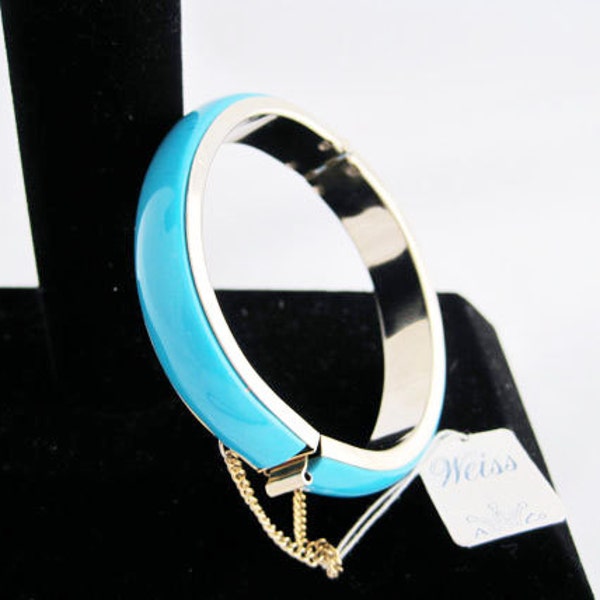 1940's Mint Condition WEISS Robin's Egg Blue Enamel over Gold Tone Hinged Bangle