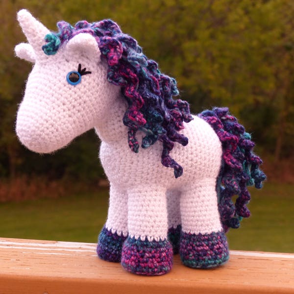 Sparkly Aurora Unicorn Crochet Pattern