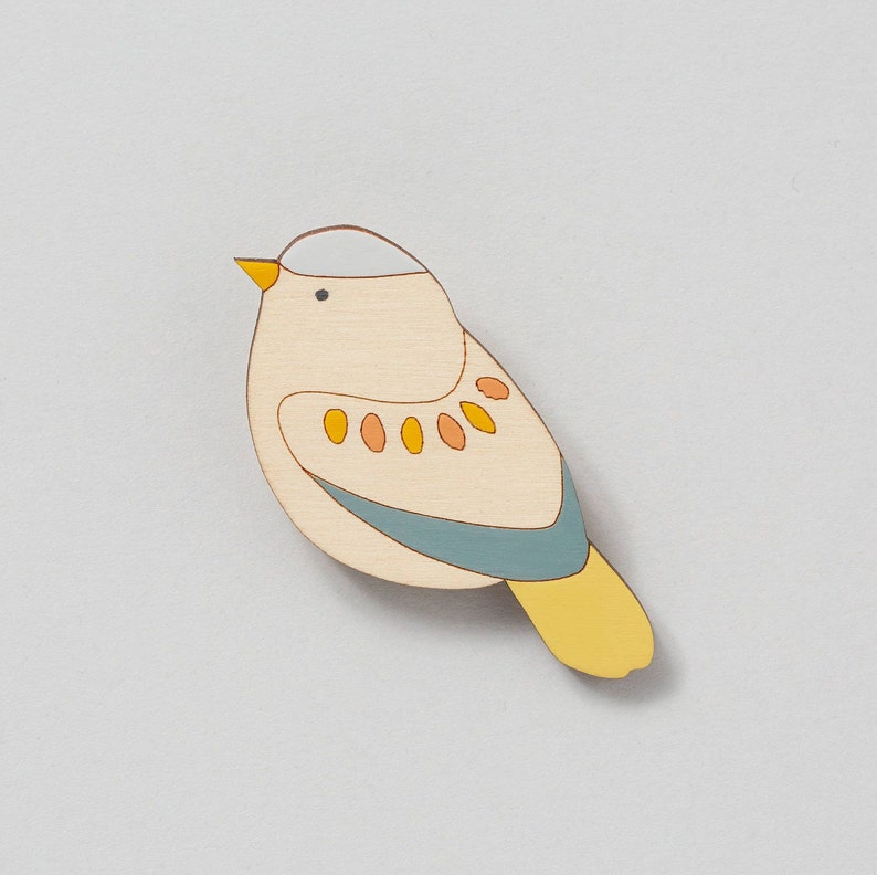Wooden bird brooch Garden Warbler Wooden Bird Pin Mother's Day gift image 1
