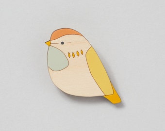 Wooden bird brooch - Fieldfare - Bird Brooch - Gift for Bird Lover