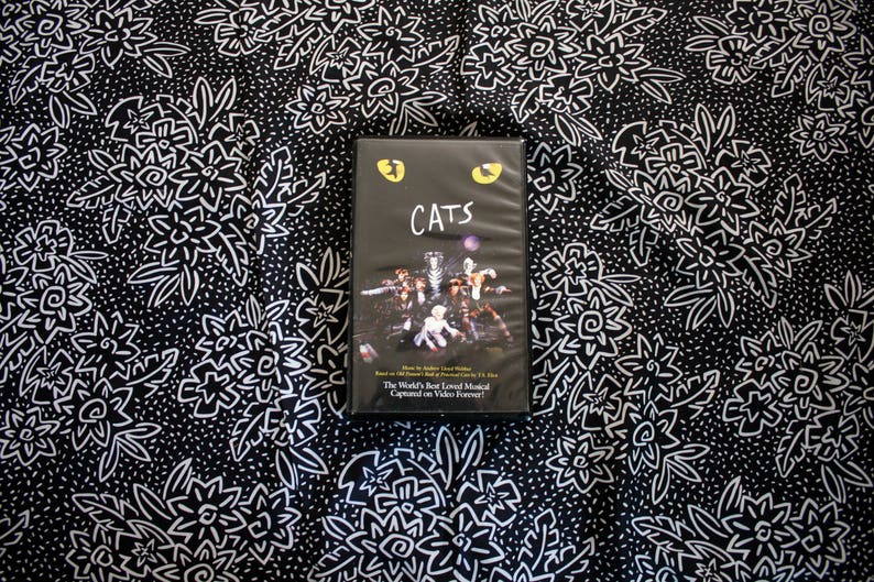 Cats VHS Tape. Cult Classic Cats The Musical Opera Movie. Andrew Lloyd Weber Classic Play Based On T.S. Eliot Novel. Cats Musical VHS Movie