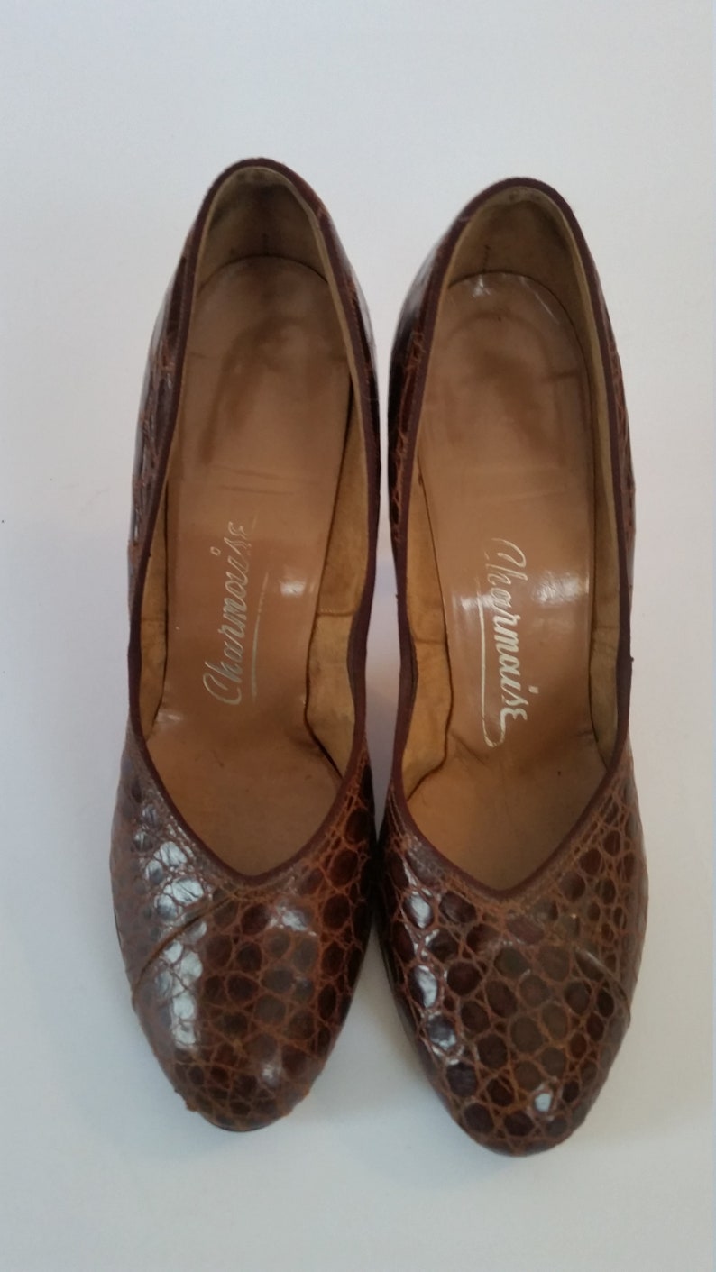 Vintage Alligator Pumps 1950 S Round Toe High Heel Shoes Etsy Vintage Alligator Pumps 1950 S Round Toe High Heel Shoes Etsy
