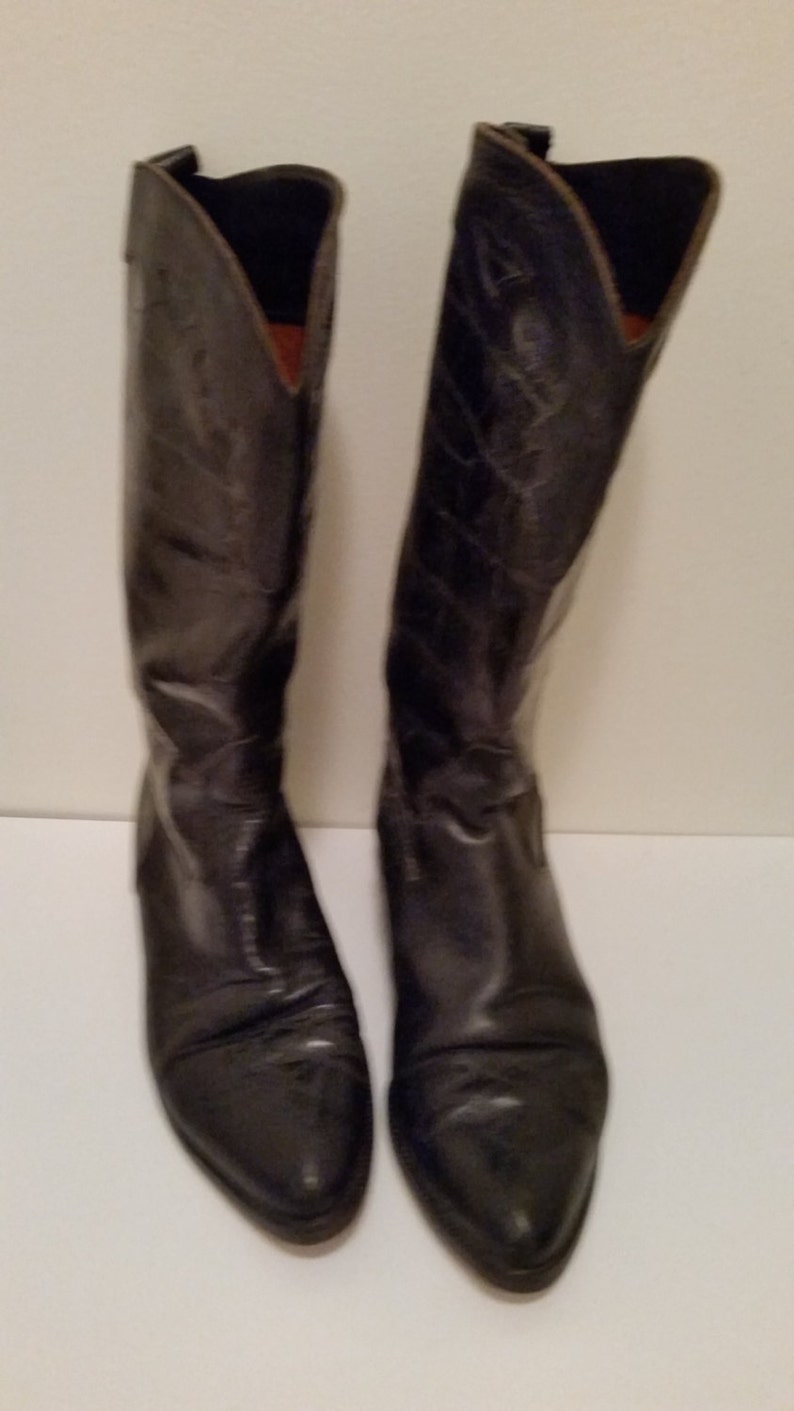 80/'s Boots Black Leather Cowboy Boots Boho Cow Girl Alligator Embossed Uppers Embroidered Pointy Toes New Leather Soles and Heels Size 7