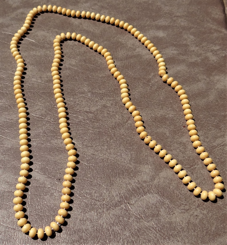 BeigeOff-WhitePale Yellow Vintage Plastic Flat Beaded Necklace in Matinee Length 23 Inches Long; Circa 1980/'s