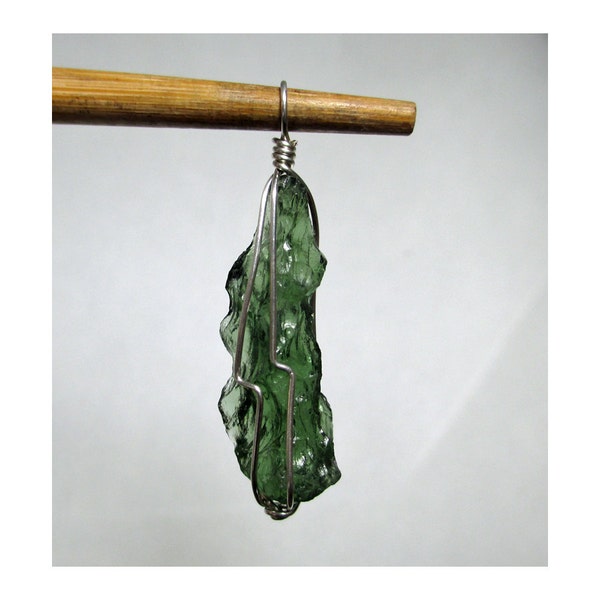 2.5 gram MOLDAVITE PENDANT in Argentium Silver Wirewrap - ww797