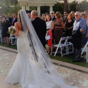Gorgeous Lace Veil