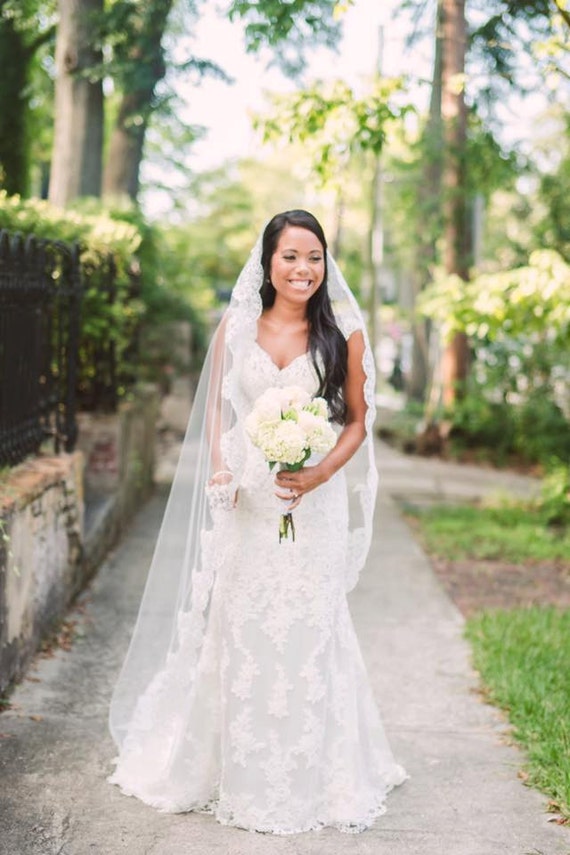 Mantilla Lace Wedding Veil - Etsy display picture 2