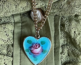 1457 Vintage Sarah Coventry Signed Necklace Guilloche Enamel Heart Charm Blue 1457 Vintage Sarah Coventry Signed Necklace Guilloche Enamel Heart Charm Blue
