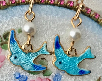 Bluebird Earrings, Guilloche Earrings, Vintage Bluebird earrings, Sarah Coventry earrings, Enamel blue birds, vintagerosefindings, #728B