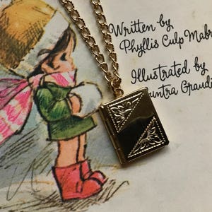 Book Locket Necklace, Sarah coventry Necklace, Locket Necklace, Book necklace, Vintage Necklace, for little Girl, Gift For Twins, G78A image 4