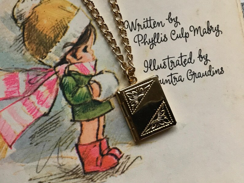 Book Locket Necklace, Sarah coventry Necklace, Locket Necklace, Book necklace, Vintage Necklace, for little Girl, Gift For Twins, G78A image 4