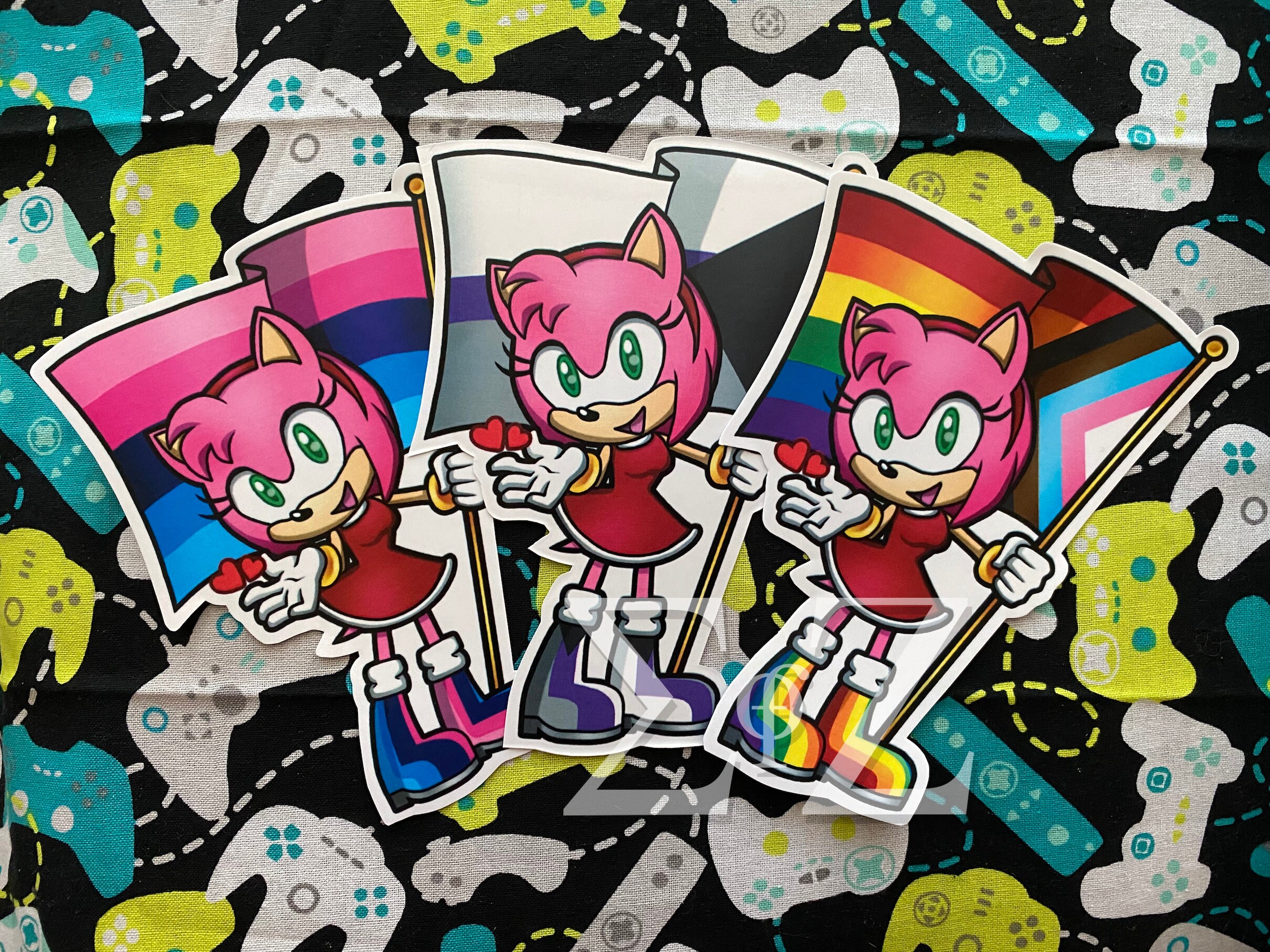 SEGA Sonic the Hedgehog Amy Rose LGBT Pride Flag Vinyl -  Portugal