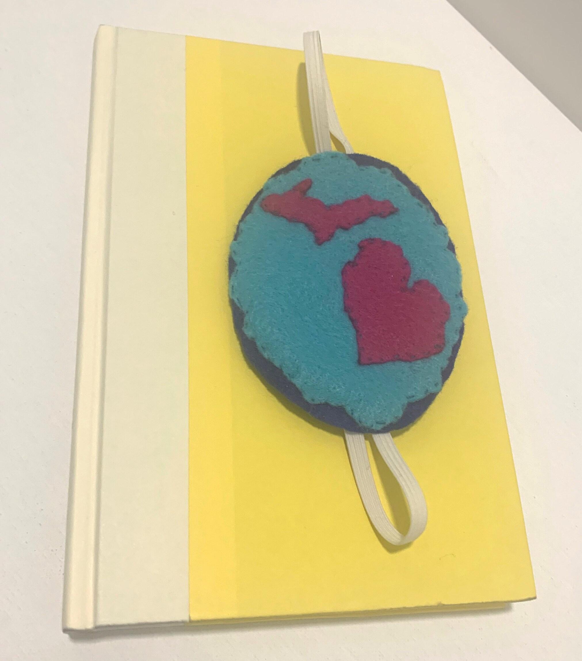 Michigan Felt Bookmark - Thumbnail 3