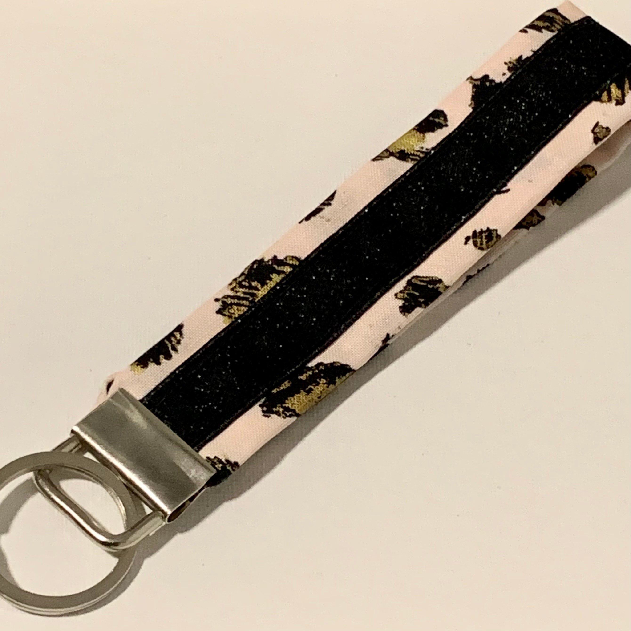 Pink Cheetah key fob keychain
