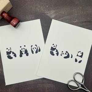 Glücklicher Panda hatte gefaltete Grußkarten mit Umschlägen gestempelt | Blanko Klappkarten | 8 Karten im Set | 2 Designs