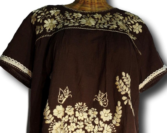 Mexican embroidered blouse top