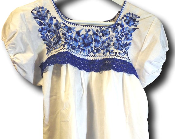 Mexican peasant puebla blouse