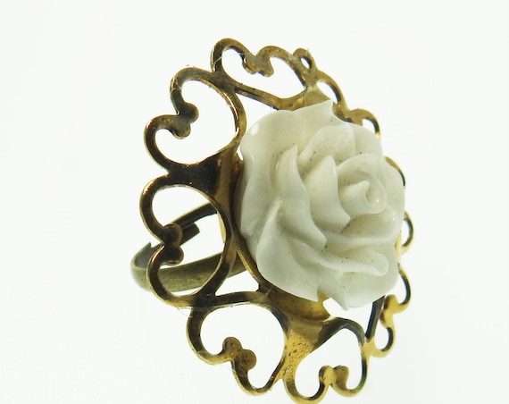 Vintage style rings for women large ladies white flower ring womens size 7.5 snow gifts cute ideas floral affordable gift jewelry retro